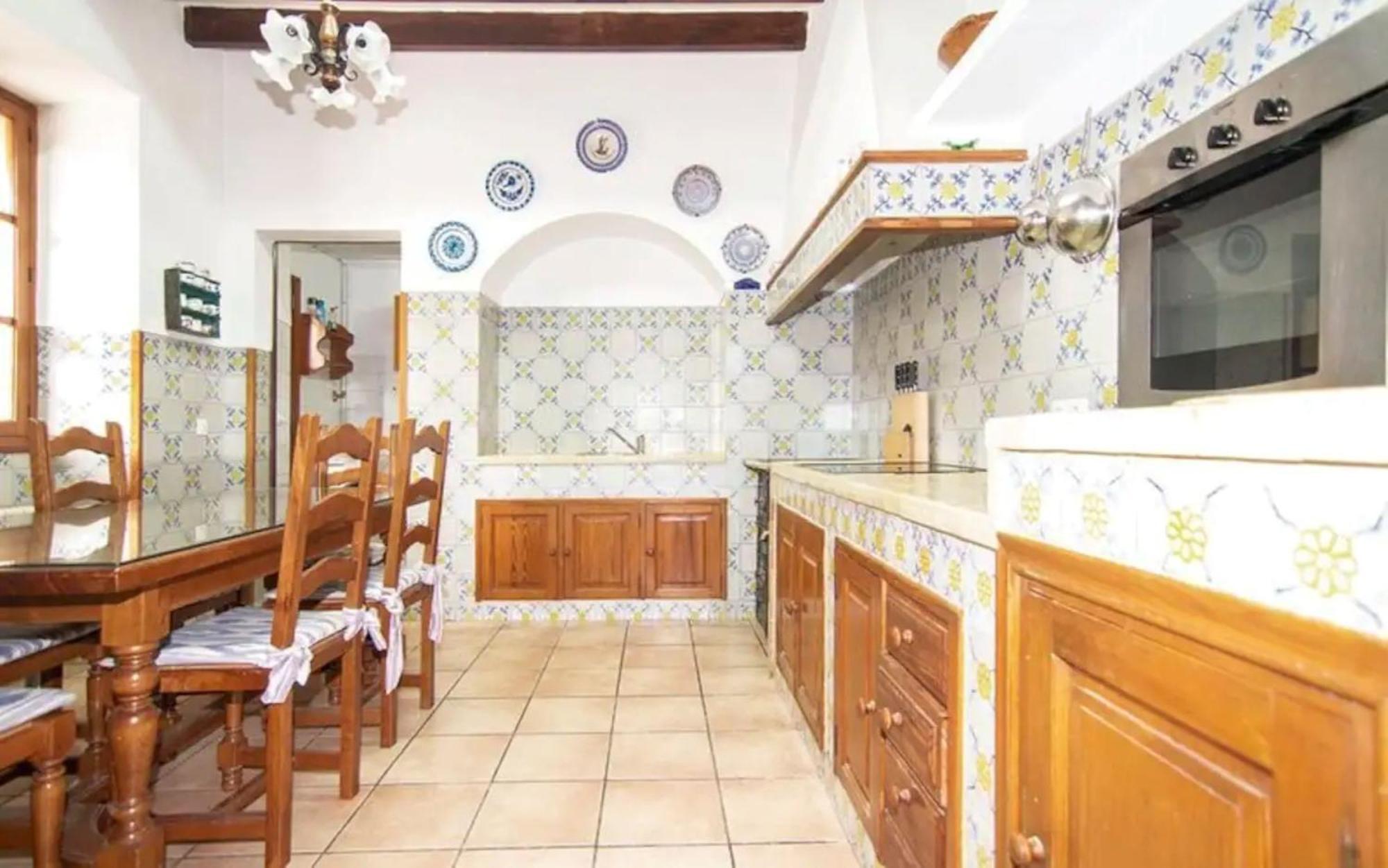 Abilios Villa *